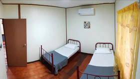 Riverside Lodge Desa Putra