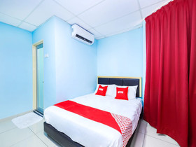 Hotel 22 Northport by OYO Rooms