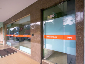 Hotel 22 Northport by OYO Rooms