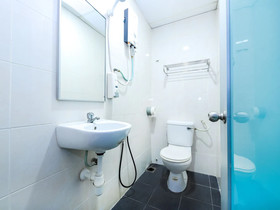 Hotel 22 Northport by OYO Rooms