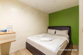 33 Star Hotel
