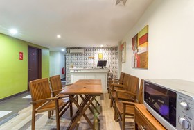 33 Star Hotel