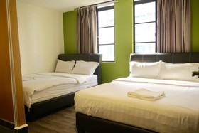 33 Star Hotel