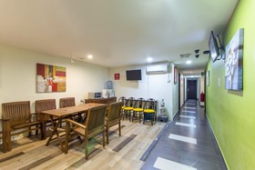 33 Star Hotel