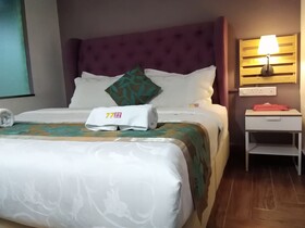 77 Boutique Hotel