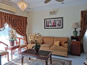 Aini's Guest House In Vista Amani Condo