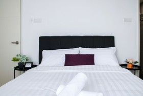 Arte Plus by Victoria Home