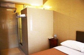 Aura Hotel