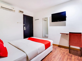 Bjorn Hotel by OYO Rooms