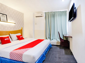 Bjorn Hotel by OYO Rooms
