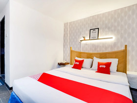Bjorn Hotel by OYO Rooms