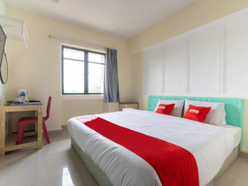 Budget Star Hotel by OYO Rooms