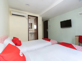 Budget Star Hotel by OYO Rooms