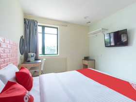 Budget Star Hotel by OYO Rooms