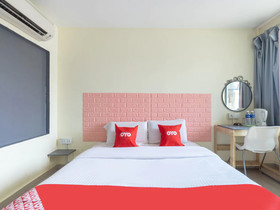 Budget Star Hotel by OYO Rooms