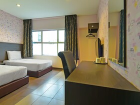 Capital O 90788 New Hotel 33 Permaisuri