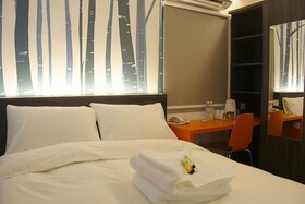 Swing & Pillows at KL Cheras Maluri 2