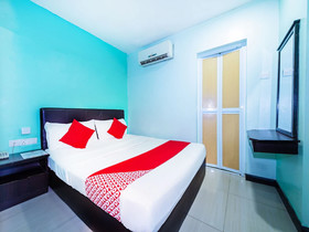 Comfort Hotel by OYO Rooms