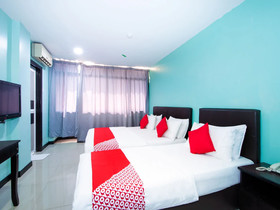 Comfort Hotel by OYO Rooms