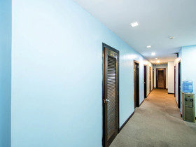 Comfort Hotel by OYO Rooms