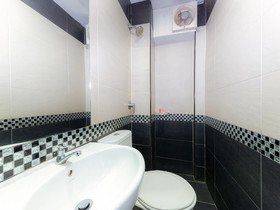Comfort Hotel by OYO Rooms