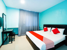 Comfort Hotel by OYO Rooms