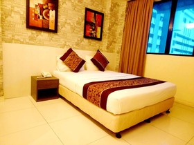ESQ Shamelin Hotel