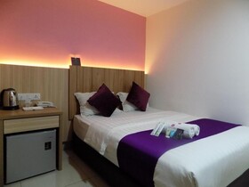 Alaxis Hotel