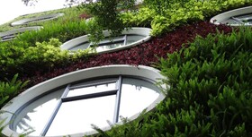 Flora by Crossroads Hotel