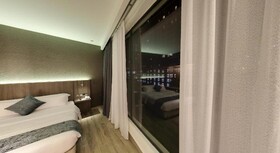 Flora by Crossroads Hotel