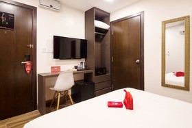 GDS Hotel Sentral by ZEN Rooms