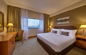 Grand Seasons Hotel