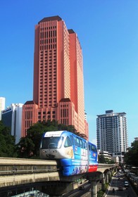 Grand Seasons Hotel