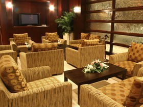 Grand Seasons Hotel