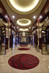 Grand Seasons Hotel