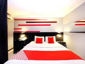 Grid 9 Hotel by OYO