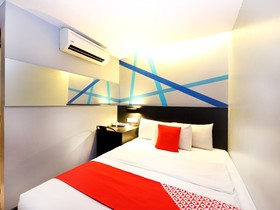 Grid 9 Hotel by OYO