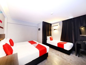 Grid 9 Hotel by OYO