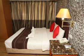 Hotel Grand Orchard by OYO