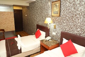 Hotel Grand Orchard by OYO