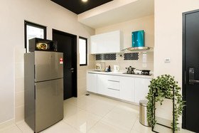 J.Dupion Boutique Suites by NowHere