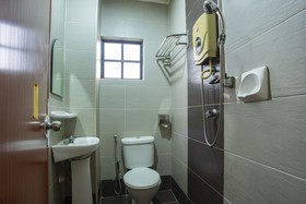 Kl City Lodge by OYO Rooms