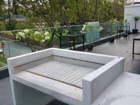 La Maison 100