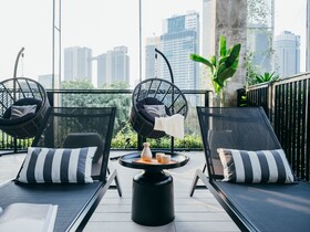 Lloyd's Inn