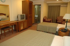 Lotus Family Hotel Medan Tuanku