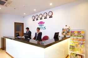Lotus Family Hotel Masjid India