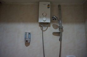 OYO 390 Mayview Glory Hotel