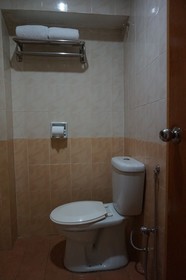 OYO 390 Mayview Glory Hotel
