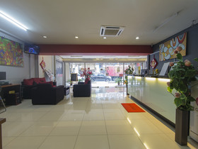 Super OYO 761 City Hotel