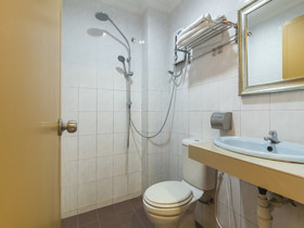 Super OYO 761 City Hotel